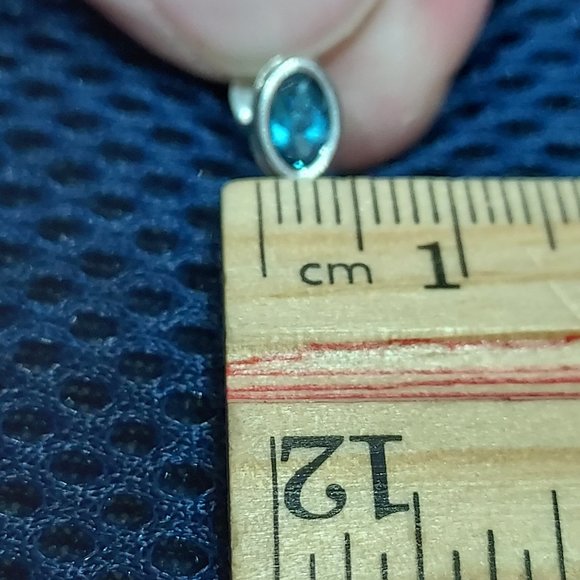medium blue sterling Topaz single earing stud - Picture 6 of 6